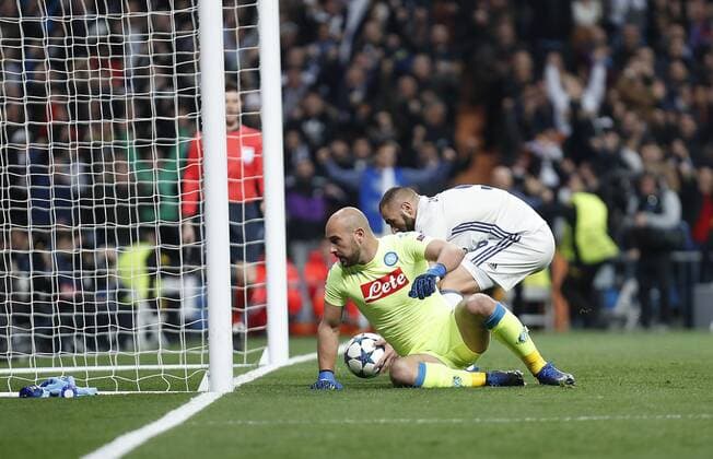 Fußball, CL, Real Madrid - SSC Neapel Soccer match between Real Madrid and Napoli of the 2016 2017 Champions League, held at the Santiago Bernabeu stadium, in Madrid, February 15, 2017. (Photo: J. Luis Cuesta 261 Cordon Press). Karim Benzema celebrates after scoring  xJosexLuisxCuestax xx