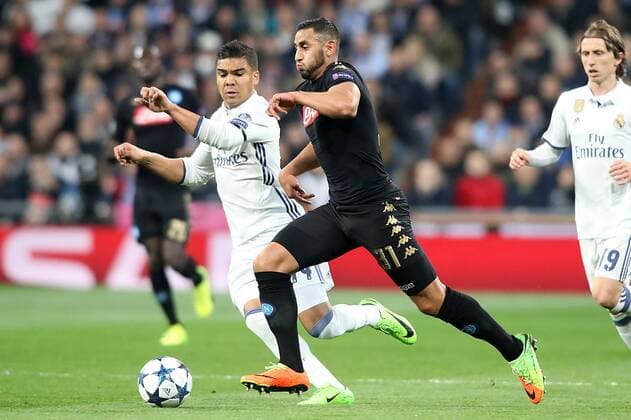 Fußball, CL, Real Madrid - SSC Neapel Real Madrid s Carlos Henrique Casemiro (l) and SSC Napoli s Faouzi Ghoulam during Champions League 2016 2017 Round of 16 1st leg match. February 15,2017.  (2017021504)