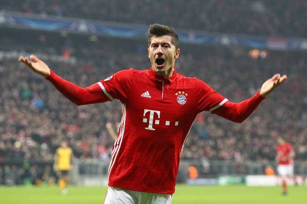 SOCCER - CL, Bayern vs Arsenal MUNICH,GERMANY,15.FEB.17 - SOCCER - UEFA Champions League, FC Bayern Muenchen vs FC Arsenal. Image shows the rejoicing of Robert Lewandowski (Bayern). GEPAxpictures xFelixxRoittner