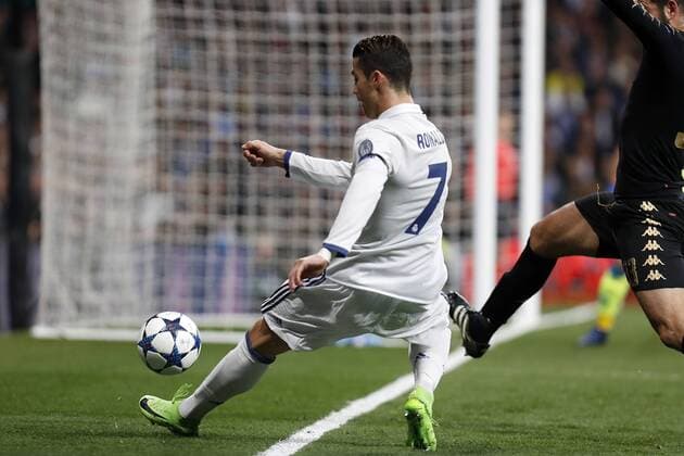 Fußball, CL, Real Madrid - SSC Neapel Soccer match between Real Madrid and Napoli of the 2016 2017 Champions League, held at the Santiago Bernabeu stadium, in Madrid, February 15, 2017. (Photo: J. Luis Cuesta 261 Cordon Press). Cristiano Ronaldo  xJosexLuisxCuestax xx
