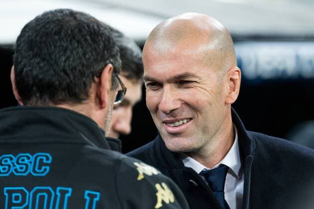 Fußball, CL, Real Madrid - SSC Neapel Maurizio Sarri coach Maurizio Sarri coach and Zinedine Zidane coach of Real Madrid during the match of Champions League between Real Madrid and SSC Napoli at Santiago Bernabeu Stadium in Madrid, Spain. February 15, 2017.  (20170215004)