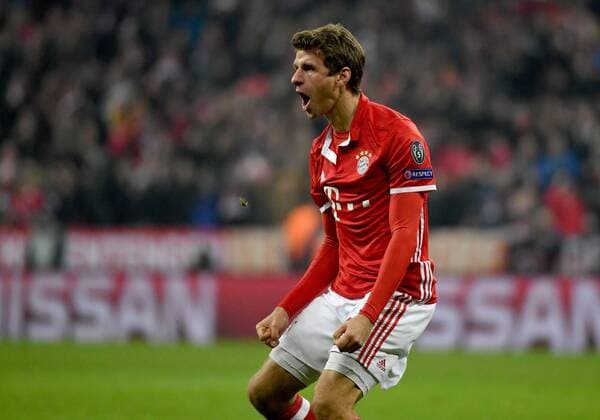 15.02.2017, xjhx, Fussball Champions League, FC Bayern Muenchen - Arsenal London, emspor, v.l. Thomas Mueller (FC Bayern Muenchen) Torjubel, Goal celebration, celebrate the goal zum 5:1 Muenchen