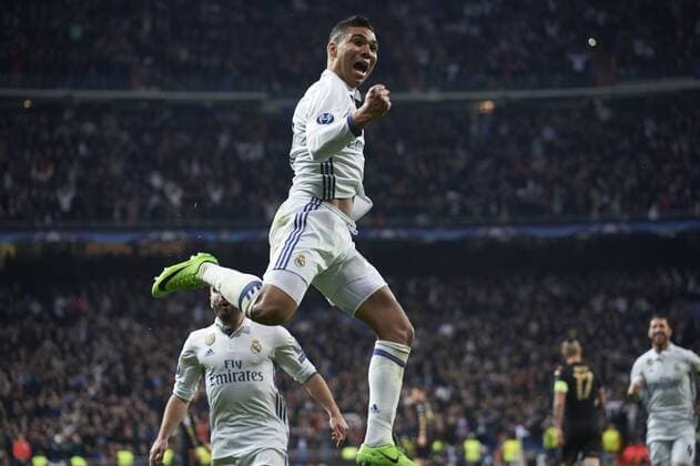 Fußball, CL, Real Madrid - SSC Neapel Madrid, Spain - Casemiro (midfielder; Real Madrid) during the UEFA Champions League, round of 8 match between Real Madrid and SSC Napoli at Santiago Bernabeu on February 15, 2017 in Madrid Real Madrid vs SSC Napoli UEFA Champions League  - ZUMAg15_ 20170216_zaf_g15_042 Copyright: xJackxAbuinx