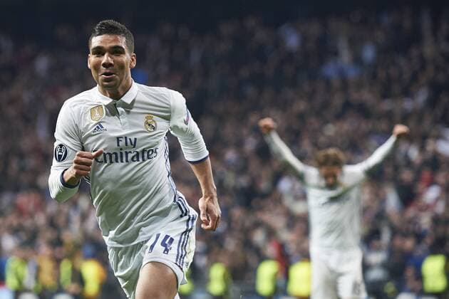 Fußball, CL, Real Madrid - SSC Neapel Madrid, Spain - Casemiro (midfielder; Real Madrid) during the UEFA Champions League, round of 8 match between Real Madrid and SSC Napoli at Santiago Bernabeu on February 15, 2017 in Madrid Real Madrid vs SSC Napoli UEFA Champions League  - ZUMAg15_ 20170216_zaf_g15_046 Copyright: xJackxAbuinx
