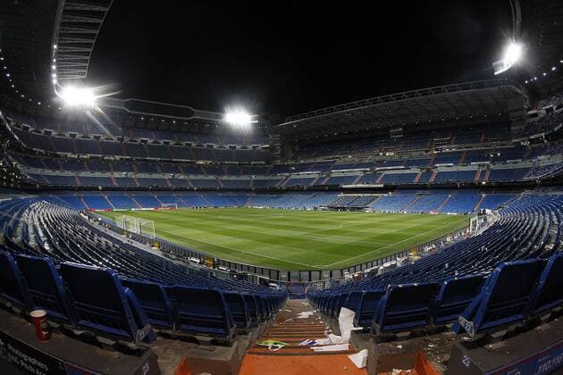 Real Madrid s stadium Santiago Bernabeu after Champions League 2016 2017 Round of 16 1st leg match. February 15,2017.  (20170215193)
