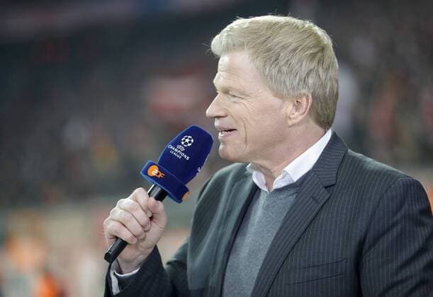 Oliver KAHN, Co Moderator, Sportmoderator, VIP, Promi, Show, Entertainment, Fernsehmoderator Fernsehen,Journalisten, TV, Medien, Fotografen , Fernsehuebertagung, Live, Liveuebertragung Presseraum, Presse, Pressezentrum , Interview, Media, Medienzentrum FC BAYERN MUENCHEN - FC ARSENAL 5-1 Achtelfinale, Fussball UEFA Champions League, Muenchen, 15.02.2017 CL Saison 2016 2017, FCB