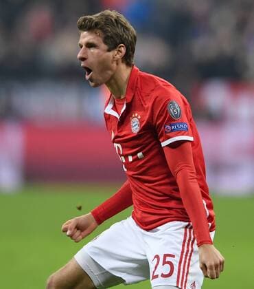 FUSSBALL CHAMPIONS LEAGUE SAISON 2016 2017 ACHTELFINALE HINSPIEL FC Bayern Muenchen - Arsenal London 15.02.2017 Torjubel: Thomas Mueller (FC Bayern Muenchen) 
