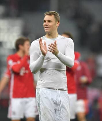 15.02.2017, Fussball, UEFA Champions League, Saison 2016 2017, Achtelfinale, FC Bayern Muenchen - Arsenal London 5:1, Jubel Torwart Manuel Neuer (Bayern Muenchen)