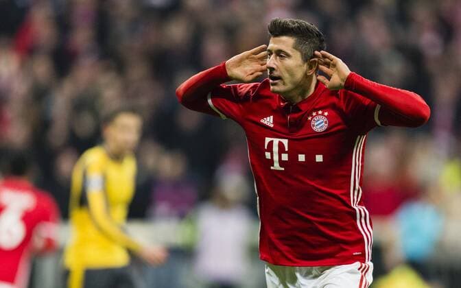 München, 15.02.2017 Torjubel: Robert Lewandowski (FCB) Bayern München - Arsenal London