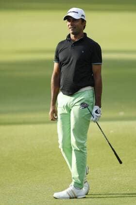February 16th 2017, Lake Karrinyup Country Club, Perth, Western Australia, Australia; ISPS Handa World Super 6 Perth Golf Tournament Day 1; Jyoti Randhawa (IND) watches his shot from the 11th fairway during the first round of the ISPS Handa World Super 6 Golf Tournament; xDavidxWoodleyx  ActionPlus11846796