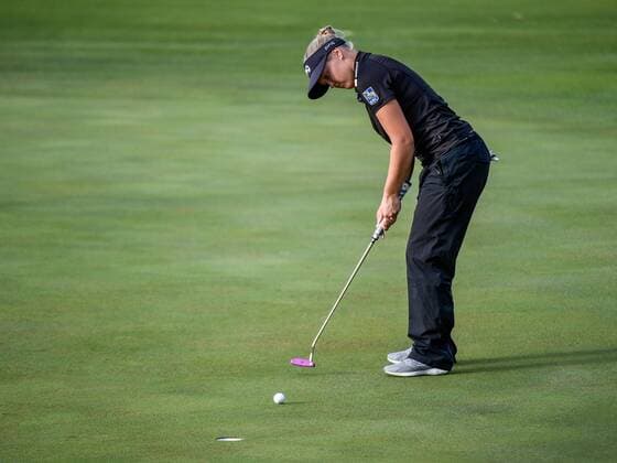 February 16, 2017 - Adelaide, Australia - Brooke Henderson of Canada putts on the 11th green during round one of the ISPS Handa Women s Australian Open at Royal Adelaide Golf Club on February 16, 2017 in Adelaide, Australia. ISPS Handa Women s Australian Open - Round One  - ZUMAn230 20170216_zaa_n230_071 Copyright: xAndyxAstfalckx