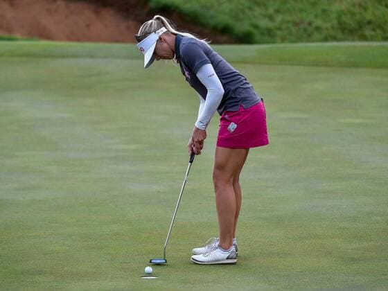 February 16, 2017 - Adelaide, Australia - Permilla Lindberg of Sweden putts on the 11th green during round one of the ISPS Handa Women s Australian Open at Royal Adelaide Golf Club on February 16, 2017 in Adelaide, Australia. ISPS Handa Women s Australian Open - Round One  - ZUMAn230 20170216_zaa_n230_078 Copyright: xAndyxAstfalckx