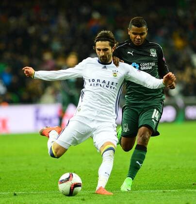 UEFA Europa League match between Krasnodar and Fenerbahce at Krasnodar Stadium in Krasnodar , Russia on February 16 , 2017. Pictured: Hasan Ali Kaldirim of Fenerbahce and Wanderson (R) of Krasnodar. 