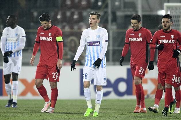 Genk s Bryan Heynen (C) pictured during a first leg game between Romanian Club Astra Giurgiu and Belgian soccer team RC Genk in the 1 16 finals of the Europa League competition on Thursday 16 February 2017, in Giurgiu, Romania. YORICKxJANSENS  x05048812x