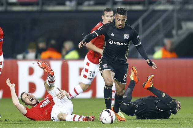 (l-r) Rens van Eijden of AZ Alkmaar, Corentin Tolisso of Olympique Lyon, Alexandre Lacazette of Olympique Lyonduring the UEFA Europa League round of 32 match between AZ Alkmaar and Olympique Lyonnais on February 16, 2017 at the AFAS stadium in Alkmaar, The Netherlands. AZ v Olympique Lyon UEFA Europa League 2016 2017 xVIxxIVx 7131863