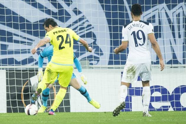 Gent s Jeremy Perbet scores a goal during a game between Belgian soccer team KAA Gent and British team Tottenham, first-leg of the 1 16 finals of the Europa League competition, Thursday 16 February 2017, in Gent. JASPERxJACOBS  x05048857x