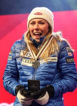 Ski Alpin, WM in St. Moritz, Riesenslalom Damen - Siegerehrung am Abend ALPINE SKIING - FIS Ski WC St. Moritz SANKT MORITZ,SWITZERLAND,16.FEB.17 - ALPINE SKIING - FIS Alpine World Ski Championships, giant slalom ladies, award ceremony. Image shows Mikaela Shiffrin (USA). GEPAxpictures xMarioxKneisl