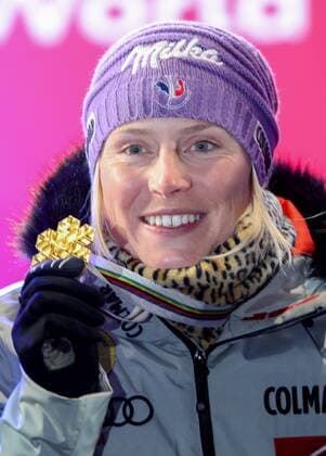 Ski Alpin, WM in St. Moritz, Riesenslalom Damen - Siegerehrung am Abend ALPINE SKIING - FIS Ski WC St. Moritz SANKT MORITZ,SWITZERLAND,16.FEB.17 - ALPINE SKIING - FIS Alpine World Ski Championships, giant slalom ladies, award ceremony. Image shows Tessa Worley (FRA). GEPAxpictures xMarioxKneisl
