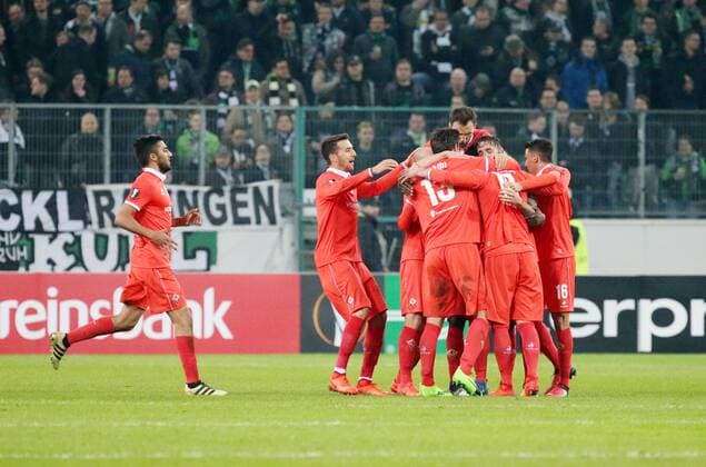 Europa-League : Borussia Mönchengladbach--AC Florenz Jubel nach dem 0:1 beim AC Florenz. Europa-League : Borussia Mönchengladbach--AC Florenz