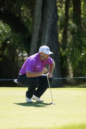 February 17th 2017, Lake Karrinyup Country Club, Perth, Western Australia, Australia; ISPS Handa World Super 6 Perth Golf Tournament Day 2; David Bransdon (AUS) lines up his putt on the 16th hole during his round on day 2 xDavidxWoodleyx  ActionPlus11847065
