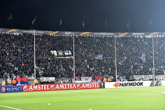 16.02.2017, Fussball, UEFA Europa League, Saison 2016 2017, Zwischenrunde, PAOK Saloniki - FC Schalke 04, Saloniki Fanblock