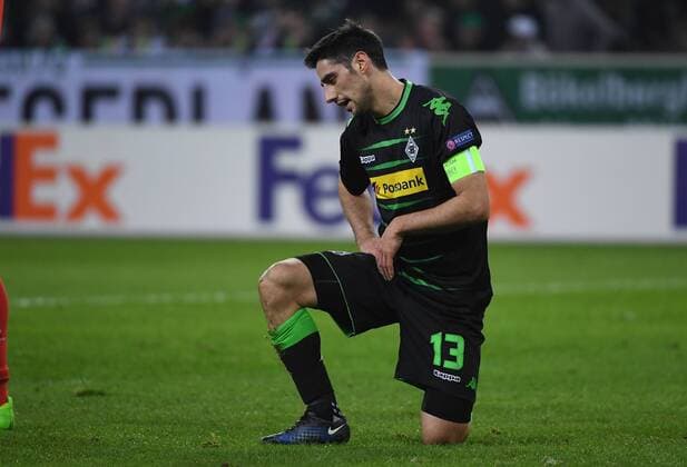 16.02.2017, xjhx, Fussball Europa League, Borussia Moenchengladbach - AC Florenz, emspor, v.l. Lars Stindl (Borussia Mönchengladbach) enttaeuscht, enttaeuscht schauend, dissapointed Moenchengladbach