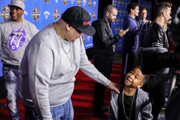 February 17, 2017 - Rapper Fat Joe talking with rapper Young Dylan posing for media at the Red Carpet Event before the NBA Basketball Herren USA All-Star Celebrity Game at the Mercedes-Benz Superdome in New Orleans, LA. CSM NBA 2017: NBA All-Star Celebrity Game FEB 17 - ZUMAc04_ 20170217_zaf_c04_091 Copyright: xStephenxLewx