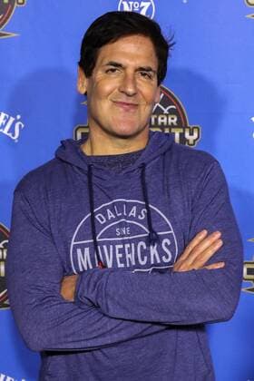 February 17, 2017 - Businessman Mark Cuban posing for media at the Red Carpet Event before the NBA Basketball Herren USA All-Star Celebrity Game at the Mercedes-Benz Superdome in New Orleans, LA. CSM NBA 2017: NBA All-Star Celebrity Game FEB 17 - ZUMAc04_ 20170217_zaf_c04_086 Copyright: xStephenxLewx