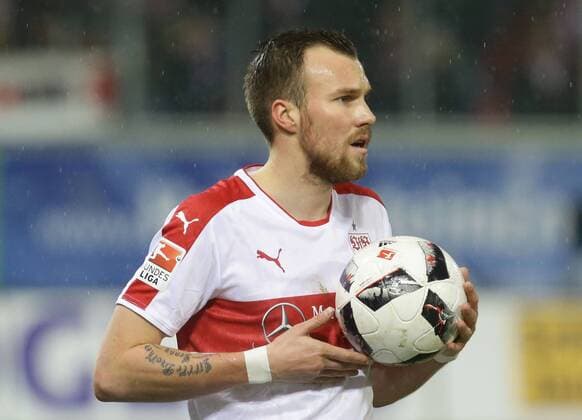 17.02.2017, Deutschland, Heidenheim, Fußball 2. Bundesliga 21. Spieltag, Saison 2016 2017 1. FC Heidenheim vs. VfB Stuttgart , Kevin Großkreutz ( VfB )