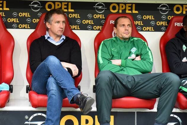 GER, 1. FBL, 1. FSV Mainz 05 vs SV Werder Bremen 18.02.2017, Opel-Arena, Mainz, GER, 1. FBL, 1. FSV Mainz 05 vs SV Werder Bremen, im Bild Bank mit Frank Baumann (Manager, Geschaeftsfuehrer SV Werder Bremen) und Jaroslav Drobny (SV Werder Bremen 33) Foto © nordphoto Fabisch nordphotox xFabisch