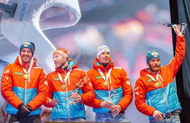 18.02.2017, Biathlonarena, Hochfilzen, AUT, IBU Weltmeisterschaften Biathlon, Hochfilzen 2017, Staffel Herren, Siegerehrung, im Bild Bronzedemaillengewinner Daniel Mesotitsch (AUT), Julian Eberhard (AUT), Simon Eder (AUT), Dominik Landertinger (AUT) Bronze Medalist Daniel Mesotitsch of Austria Julian Eberhard of Austria Simon Eder of Austria Dominik Landertinger of Austria during Winner Ceremony of the Mens Relay of the IBU Biathlon World Championships at the Biathlonarena in Hochfilzen, Austria on 2017 02 18. Hochfilzen EP_fei