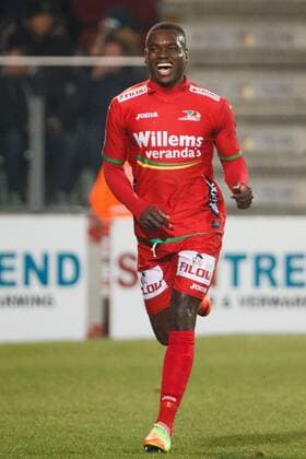 Oostende s Landry Nany Dimata celebrates after scoring during the Jupiler Pro League match between KV Oostende and RSC Anderlecht, in Oostende, Sunday 19 February 2017, on day 27 of the Belgian soccer championship. KURTxDESPLENTER  x05050520x
