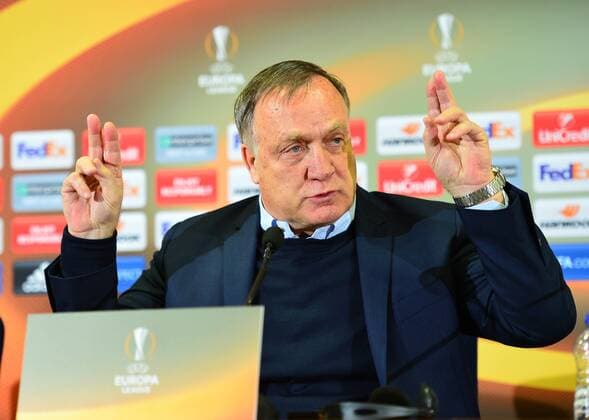 Fenerbahce s Dutch Coach Dick Advocaat attend a press conference PK Pressekonferenz following a training session in Istanbul, Turkey, 21 February 2017. Fenerbahce will face Krasnodar in a UEFA Europa League match on 22 February 2017. 