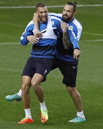 Leicester s players Islam Slimani (L) and Marcin Wasilewski participate in a training session of the team at Sanchez Pizjuan stadium in Seville, Andalusia, Spain, 21 February 2017. The team will face Sevilla for their UEFA Champions League round of 16 first leg match tomorrow. SEVILLA VS. LEICESTER !ACHTUNG: NUR REDAKTIONELLE NUTZUNG!  Copyright: xJULIOxMUÑOZx SEV001 20170221-636233047715691302