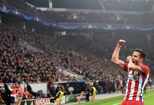 Bilder des Tages - SPORT 21.02.2017, xhbx, Fussball Champions League, Bayer 04 Leverkusen - Atletico Madrid, emspor, v.l. Saul Niguez (Atletico Madrid) celebrate the goal, Torjubel zum 0:1 Leverkusen