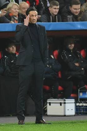 GER, Bayer 04 Leverkusen (GER) vs. Atletico Madrid (ESP) 21.02.2017, BayArena, Leverkusen, Championsleaque Achtelfinale, GER, Bayer 04 Leverkusen (GER) vs. Atletico Madrid (ESP) im Bild: Roger Schmidt (Trainer Leverkusen), Foto © nordphoto Meuter nordphotox xMeuter