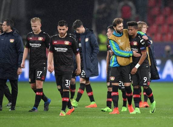 21.02.2017, Fussball, UEFA Champions League, Saison 2016 2017, Achtelfinale, Bayer 04 Leverkusen - Atletico Madrid, v.re., Leon Bailey (Bayer Leverkusen), Admir Mehmedi (Bayer 04 Leverkusen), Kai Havertz (Bayer 04 Leverkusen), Kevin Volland (Bayer 04 Leverkusen), Joel Pohjanpalo (Bayer 04 Leverkusen)