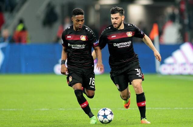 21.02.2017 - Wendell Nascimento Borges (Bayer 04 Leverkusen) und Kevin Volland (Bayer 04 Leverkusen) beim Champions League Achtelfinal Hinspiel (Saison 2016 17) Bayer Leverkusen - Atletico Madrid. Copyright Thomas Pakusch