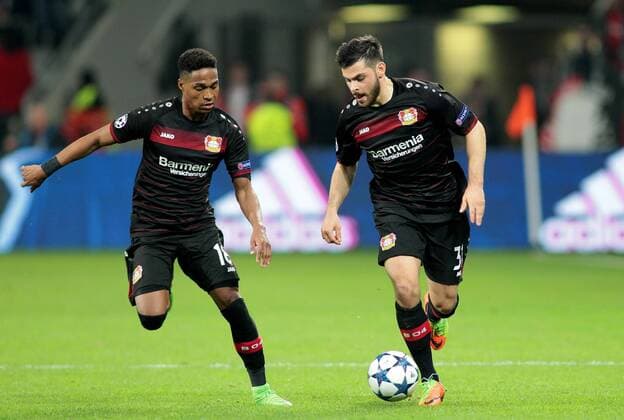 21.02.2017 - Wendell Nascimento Borges (Bayer 04 Leverkusen) und Kevin Volland (Bayer 04 Leverkusen) beim Champions League Achtelfinal Hinspiel (Saison 2016 17) Bayer Leverkusen - Atletico Madrid. Copyright Thomas Pakusch