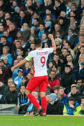 21.02.2017, Etihad Stadium, Manchester, ENG, UEFA CL, Manchester City vs AS Monaco, Achtelfinale, Hinspiel, im Bild Radamel Falcao of Monaco celebrates in front of Manchester City fans after scoring his sides second goal Radamel Falcao of Monaco celebrates in front of Manchester City fans after scoring his sides second goal during the UEFA Champions League round of 16, 1st leg match between Manchester City and AS Monaco at the Etihad Stadium in Manchester, Great Britain on 2017 02 21. Manchester EP_fil