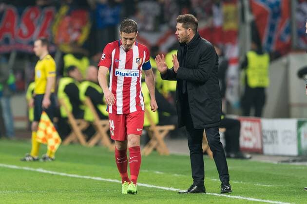 Leverkusen, Germany 21.02.2017, UEFA Champions League - 2016 17 Season, Bayer 04 Leverkusen - Club Atletico de Madrid, Gabi (Atletico Madrid) und Trainer Diego Simeone (Atletico Madrid) ( DeFodi001