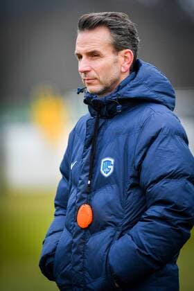 Genk s head coach Albert Stuivenberg pictured during a training session of Belgian soccer team RC Genk, Wednesday 22 February 2017, in Genk. Tomorrow Genk is playing 1 16 finales return leg game of the Europa League competition against Romanian Club Astra Giurgiu. First leg result was 2-2. LUCxCLAESSEN  x05051909x