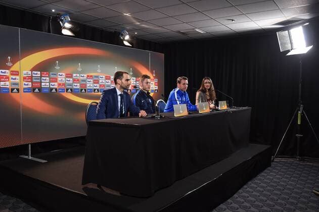 Genk s press officer Willem Boogaerts, Genk s Jakub Brabec and Genk s head coach Albert Stuivenberg pictured during a press conference PK Pressekonferenz of Belgian soccer team RC Genk, Wednesday 22 February 2017, in Genk. Tomorrow Genk is playing 1 16 finales return leg game of the Europa League competition against Romanian Club Astra Giurgiu. First leg result was 2-2. LUCxCLAESSEN  x05052013x