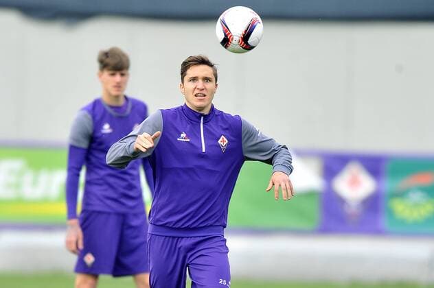 Italy: ACF Fiorentina training session A.c.f. Fiorentina s Federico Chiesa during the training session at the Team s Sports Centre on the eve of the UEFA Europa League Round of 32 - 2nd leg soccer match against Borussia Mönchengladbach.  GiacomoxMorinix xPacificxPress