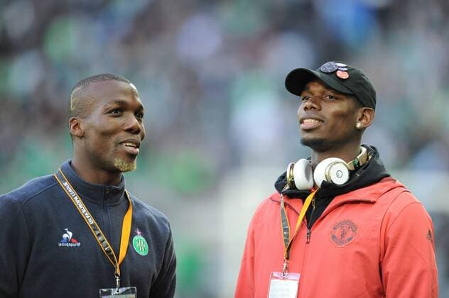 Fußball, EL, Pogba-Brüder vor Manchester United - AS St. Etienne 19 Florentin Pogba (asse) - 06 Paul Pogba (man) FOOTBALL : AS Saint Etienne vs Manchester United ManU - Europa League - 22 02 2017 FEP Panoramic 