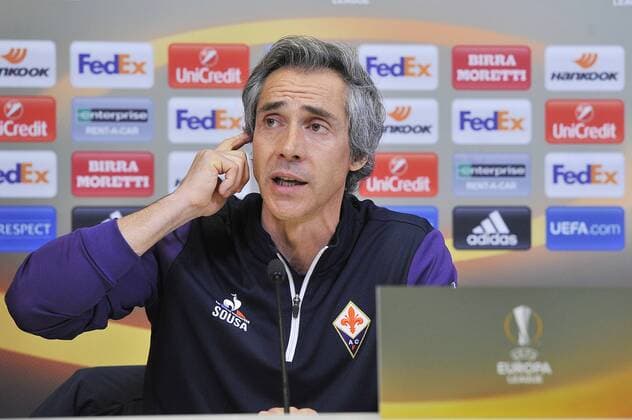 Italy: ACF Fiorentina press conference PK Pressekonferenz A.c.f. Fiorentina s head coach Paulo Sousa during the press conference at the Artemio Franchi Stadium on the eve of the UEFA Europa League Round of 32 - 2nd leg soccer match against Borussia Mönchengladbach.  GiacomoxMorinix xPacificxPress