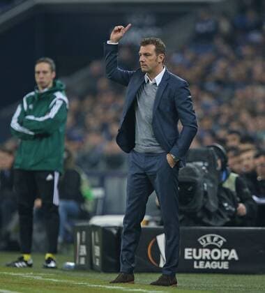 22.02.2017, Fussball UEFA Europa League 2016 2017, Zwischenrunde, FC Schalke 04 - PAOK Saloniki, in der VELTINS-Arena Gelsenkirchen. Trainer Markus Weinzierl (Schalke) 