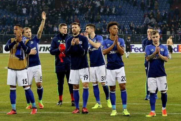 Bilder des Tages - SPORT 22.02.2017 - Die Spieler vom FC Schalke 04 freuen sich über das Weiterkommen in der Europa League beim Europa League Sechzehntelfinale Rückspiel (Saison 2016 17) FC Schalke 04 - PAOK Thessaloniki. Copyright Thomas Pakusch