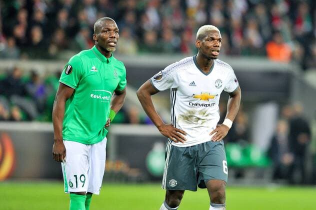 Bilder des Tages - SPORT 19 Florentin Pogba (asse) - 06 Paul Pogba (man) FOOTBALL : AS Saint Etienne vs Manchester United ManU - Europa League - 22 02 2017 FEP Panoramic 