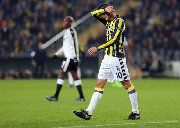 Fußball, EL, Fenerbahce Istanbul - FK Krasnodar UEFA Europa League match between Fenerbahce and Krasnador at Ulker Stadium in Istanbul , Turkey on February 22, 2017. final score : Fenerbahce 1 - Krasnador 1 Pictured: Robin van Persie of Fenerbahce. 